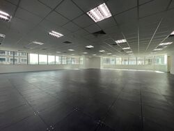 Odeon Towers (D7), Office #450796201